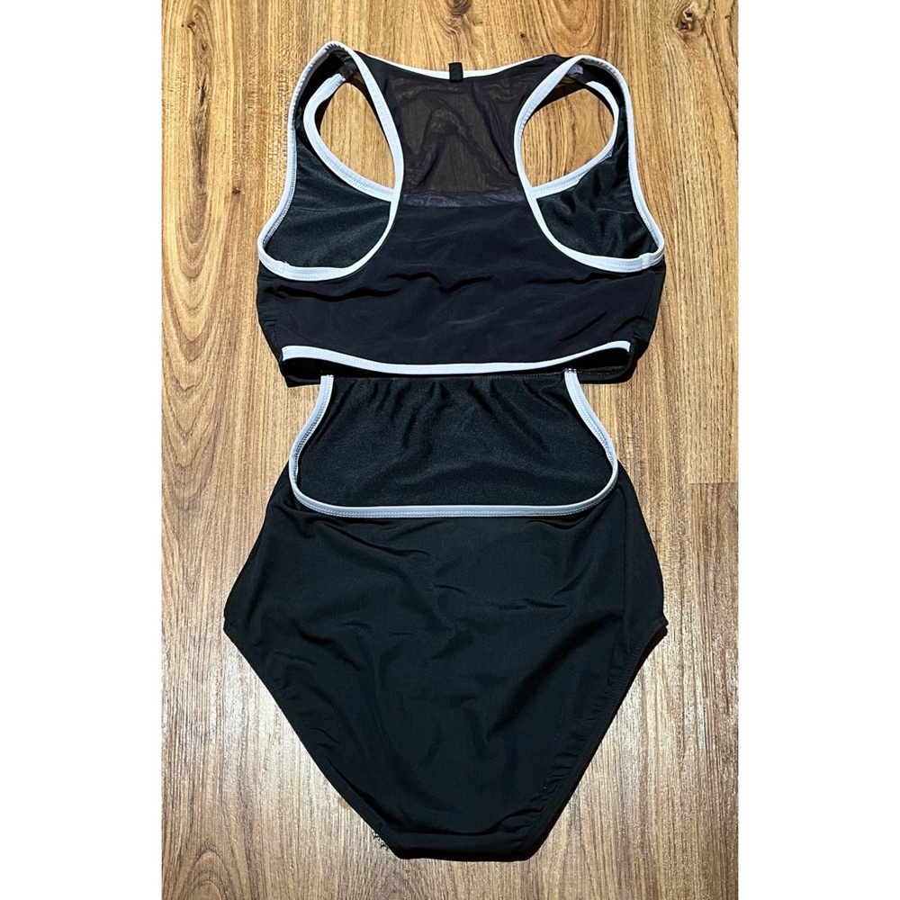 Mariia black leotard